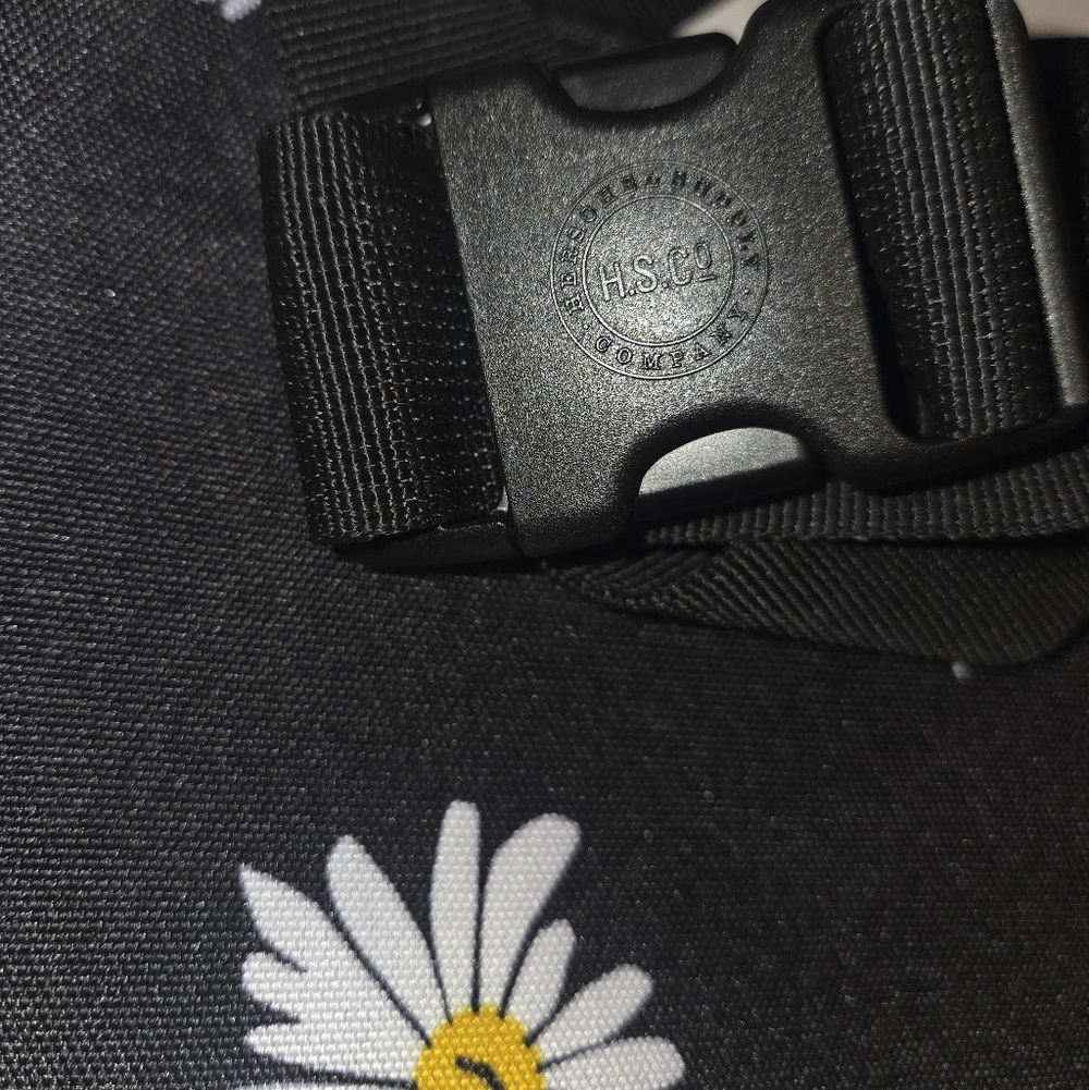 Herschel Fifteen Daisy Fanny Pack - Picture 3 of 4